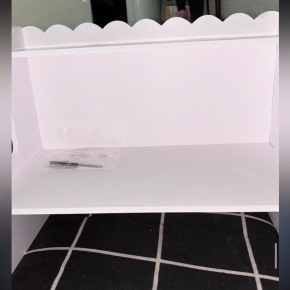 BRAND NEW WITH BOX WHITE DESK ORGANIZER - Picture 3 of 3